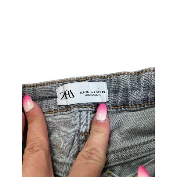 Zara's Women's Denim Collection Size 4 Distressed Gray Jeans - Picture 4 of 6